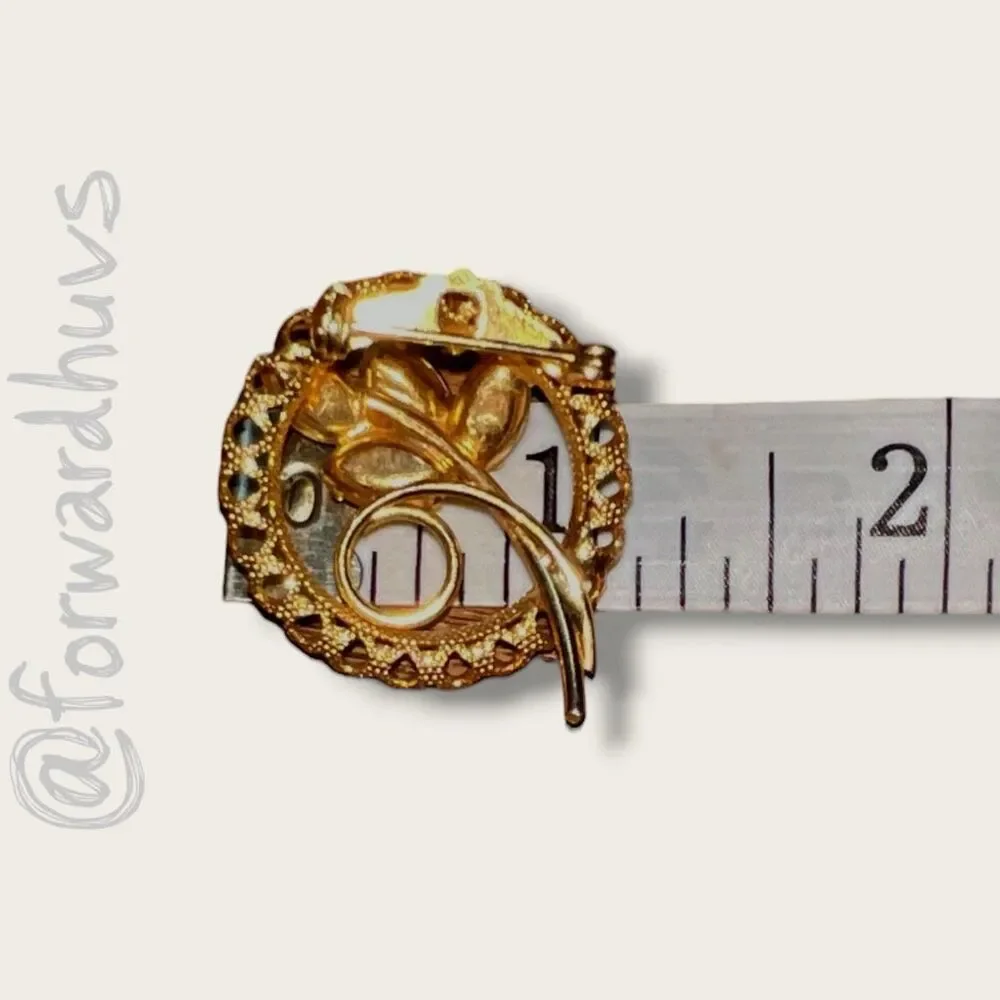 Vintage Lavender Purple Rhinestone Floral Circle Brooch Antique Gold Tone
